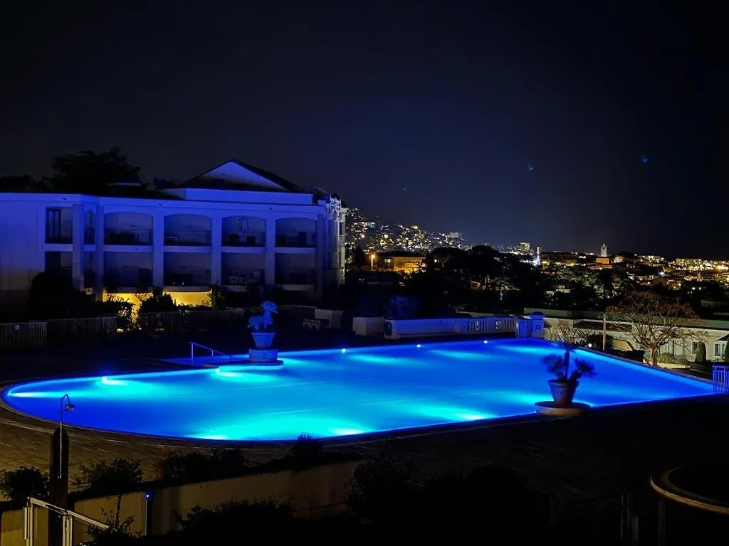 Un Studio De Charme Vue Mer & Piscine D'Exception Apartment
