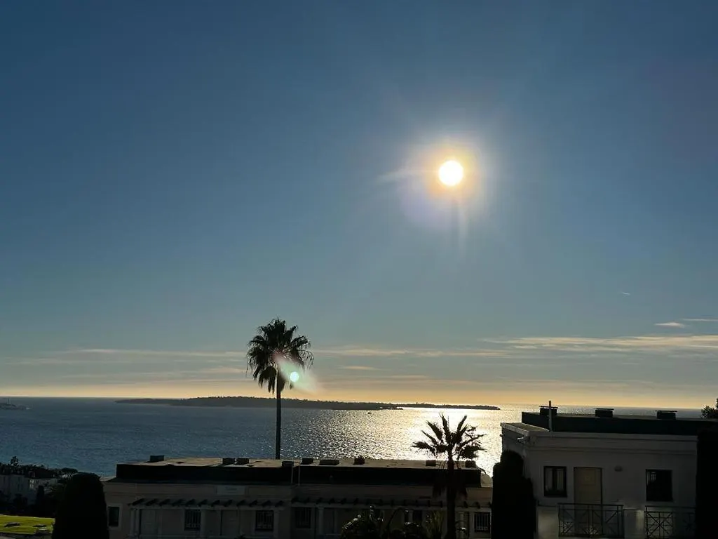 Apartment Un Studio De Charme Vue Mer & Piscine D'Exception France