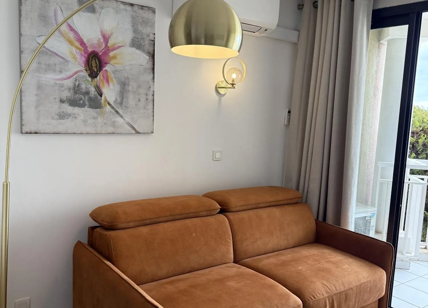 Un Studio De Charme Vue Mer & Piscine D'Exception 0*, Cannes